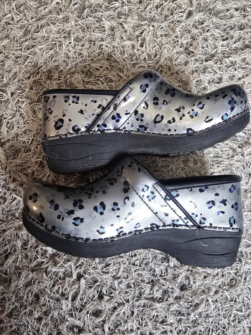 Dansko XP 2.0 Clogs Womens Size 36 Leopard Metallic Nurse Comfort Work Shoes - Picture 3 of 4